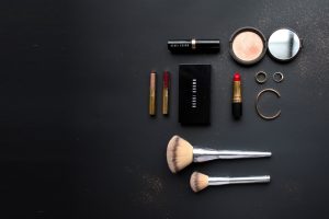 makeup banner kit 2 300x200.jpg